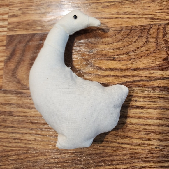 Vintage Unfinished Muslin Fabric Plush Ragg Doll Goose With Beaded Eyes - Picture 1 of 5